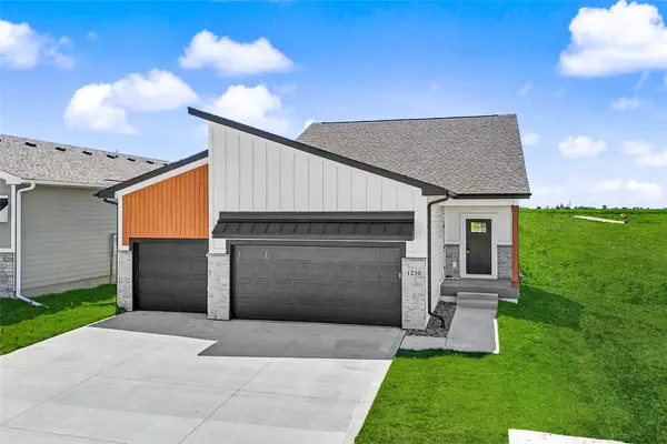 1230 NW Sproul Drive, Waukee, IA 50263