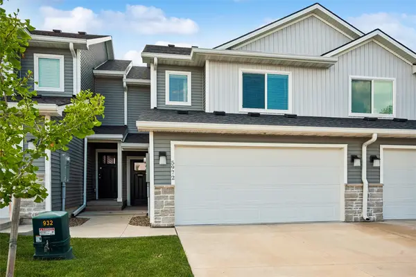 5972 NW 91st Court, Johnston, IA 50131