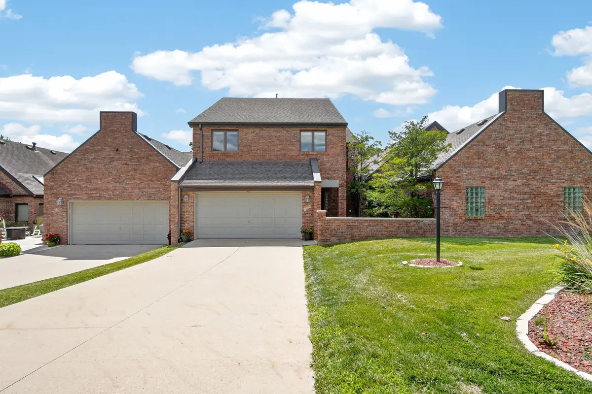 664 58th Street #3, West Des Moines, IA 50266 - #1