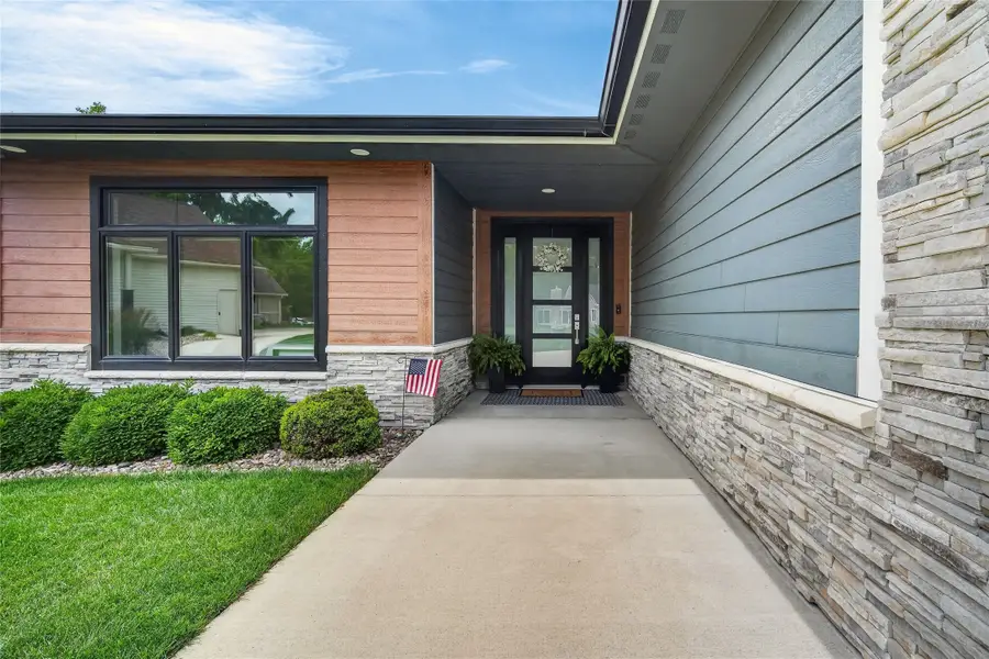 4815 Castle Point, Panora, IA 50216 - #3