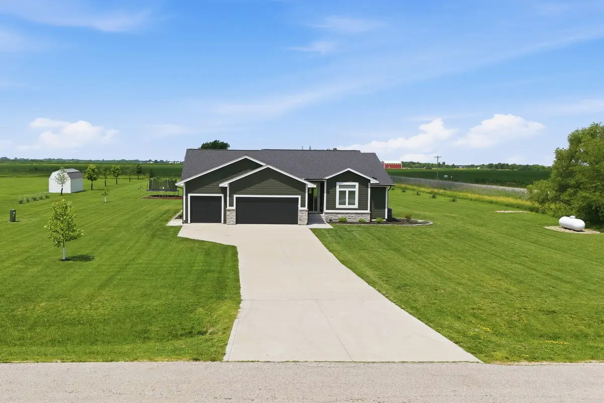 5219 Cherrywood Lane, Winterset, IA 50273 - #1