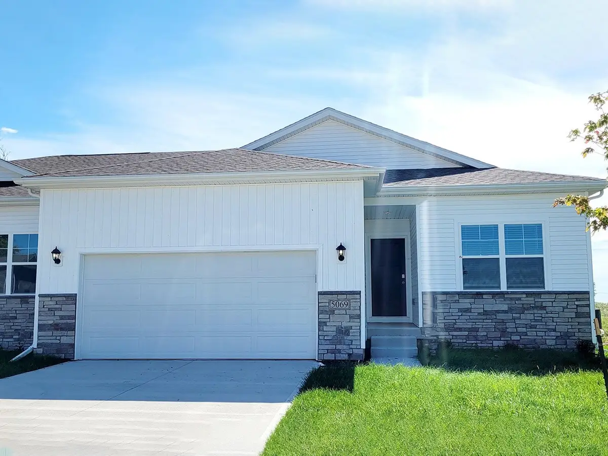 2529 E 50th Court, Des Moines, IA 50317 - #1
