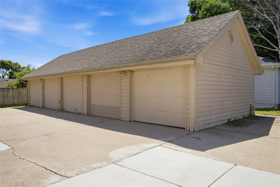 401 SE Lowell Drive #4, Ankeny, IA 50021 - #3