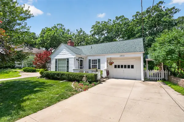 2832 36th Street, Des Moines, IA 50310