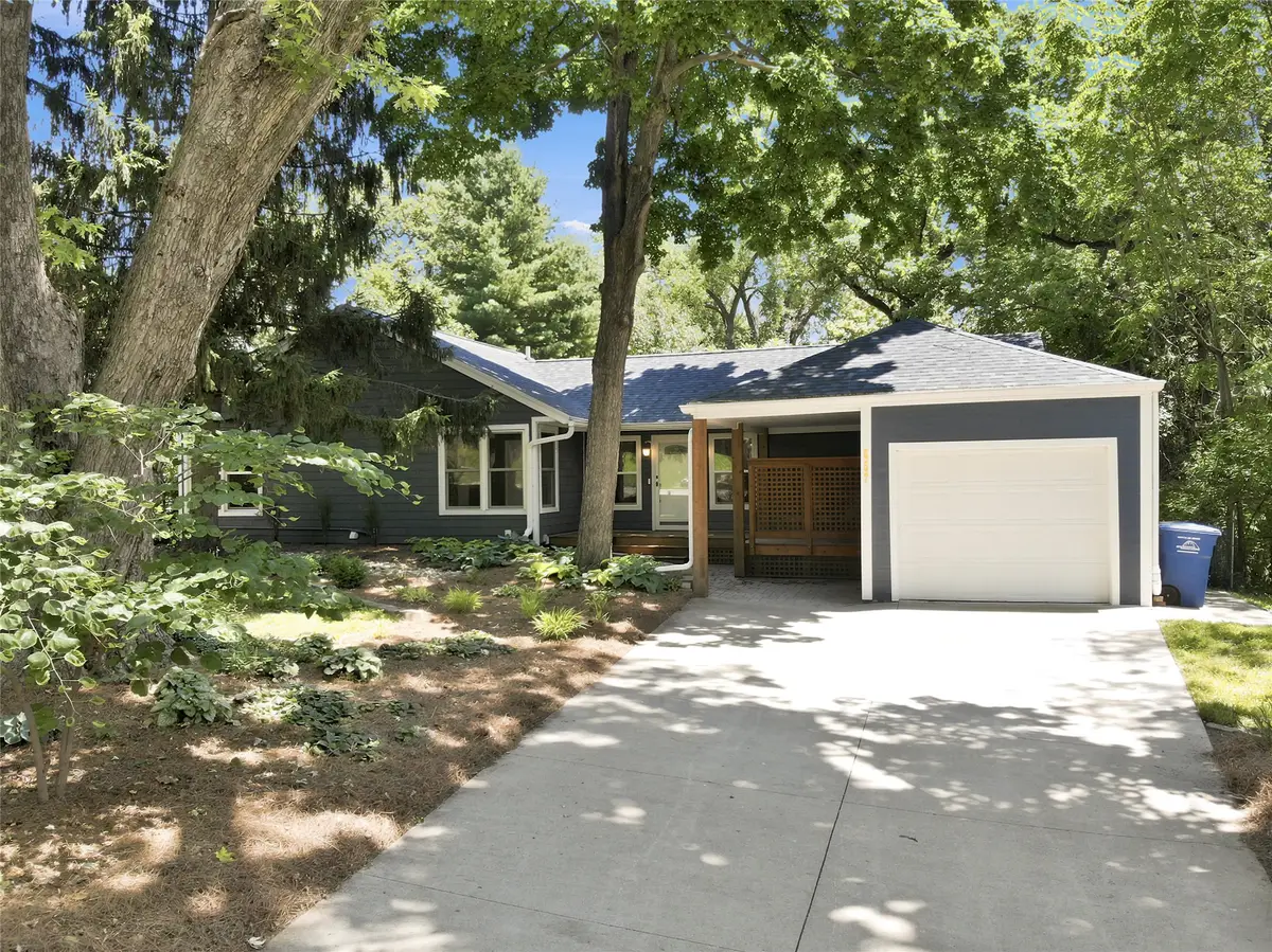 657 61st Street, Des Moines, IA 50312 - #1