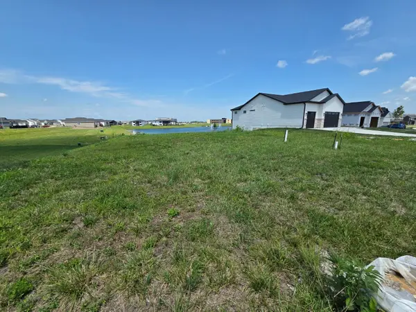 1365 NW Yorktown Drive, Waukee, IA 50263