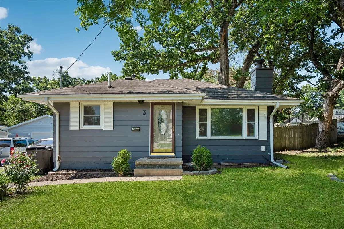 3 E Bell Avenue, Des Moines, IA 50315 - #1