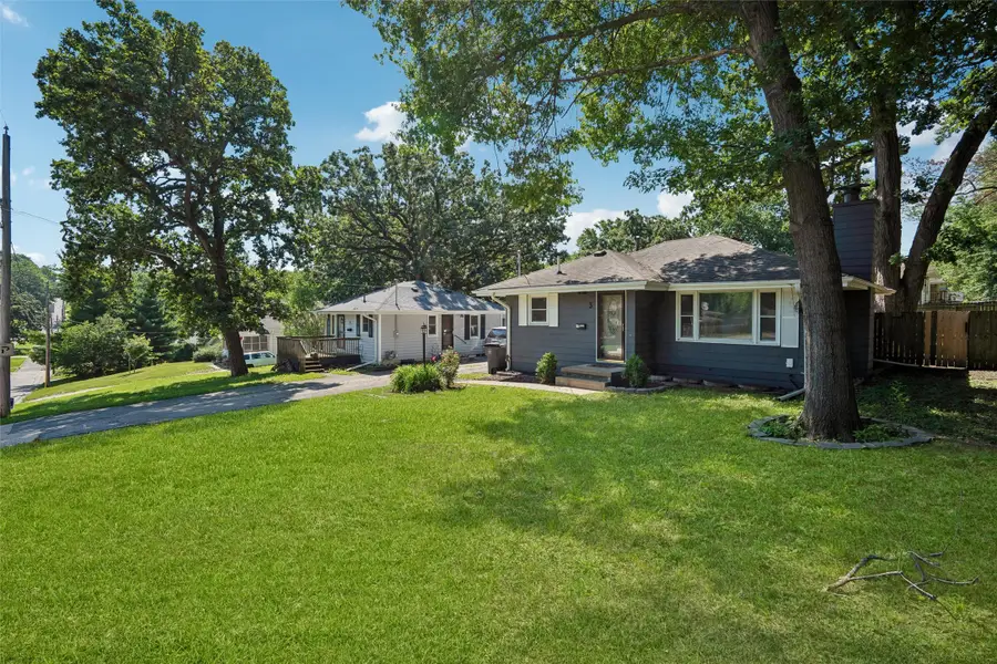 3 E Bell Avenue, Des Moines, IA 50315 - #2