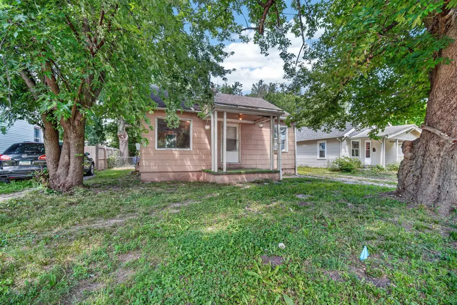 4032 2nd Avenue, Des Moines, IA 50313 - #2