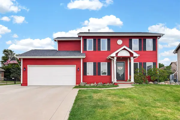 100 SW Hickory Glen, Grimes, IA 50111