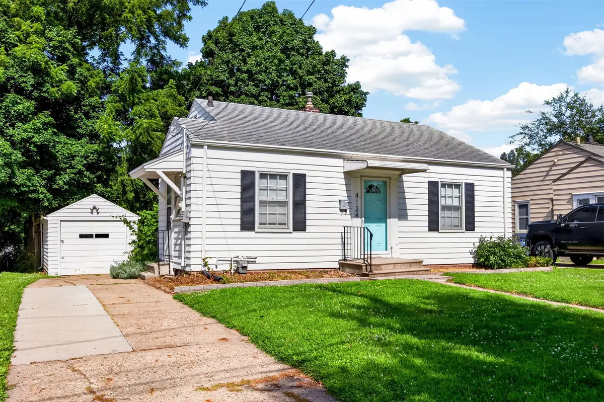 4124 3rd Street, Des Moines, IA 50313 - #1