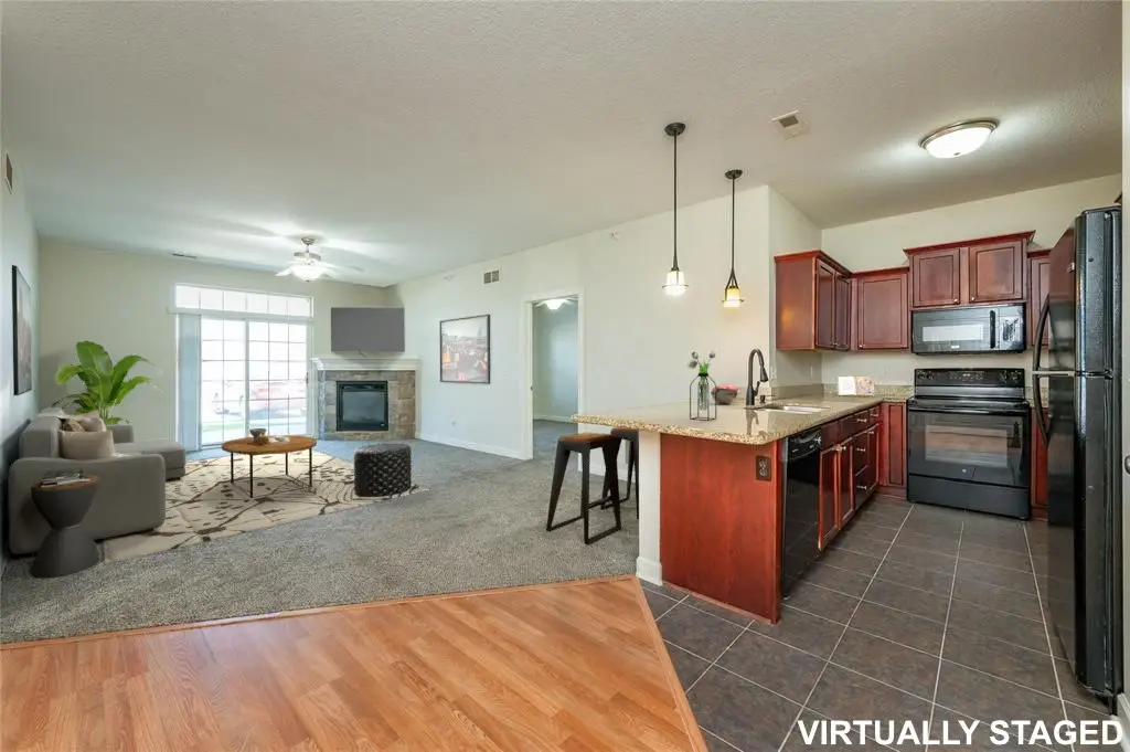 8350 Ep True Parkway #1103, West Des Moines, IA 50266 - #1