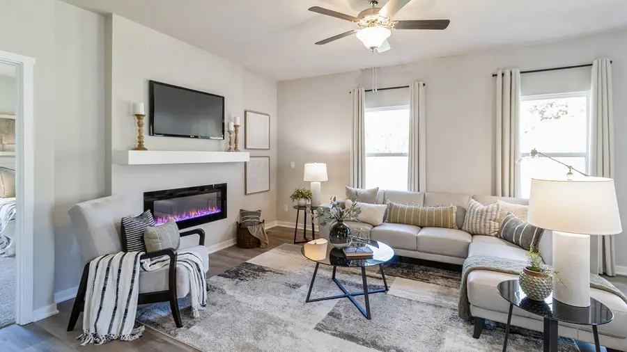 6601 Lake Ridge Avenue, Des Moines, IA 50320 - #2