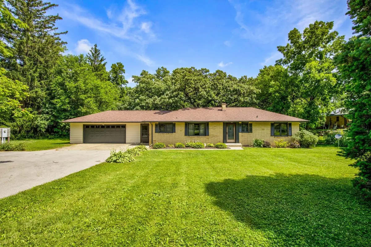 2619 Meadow Glen Road, Ames, IA 50014 - #1