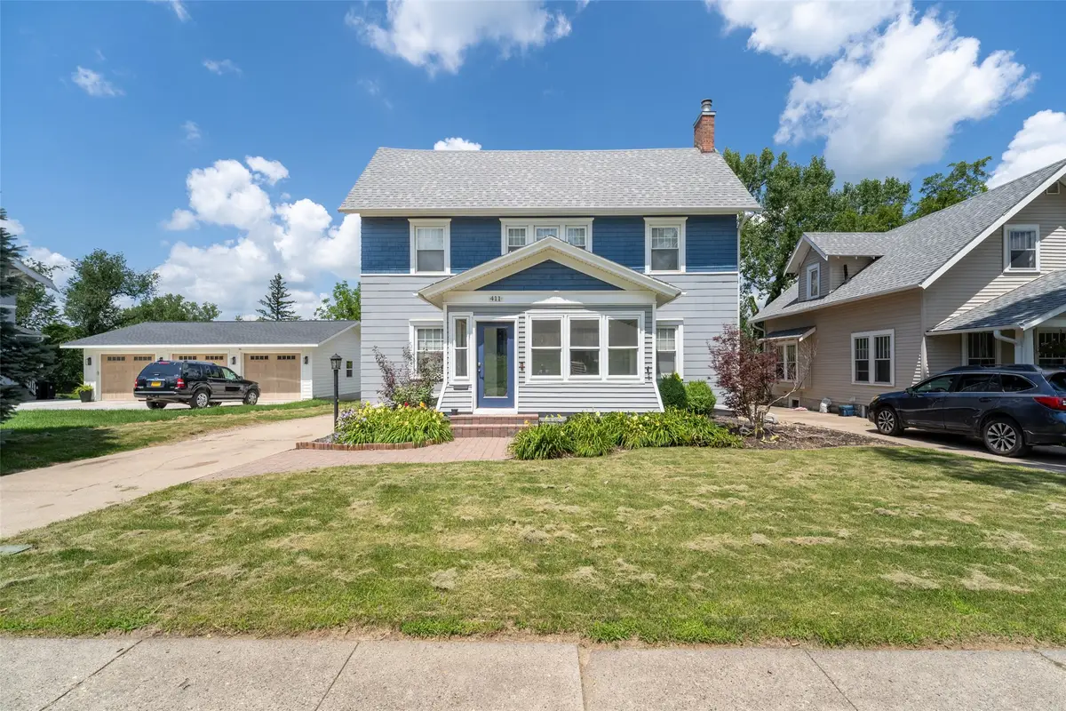 411 Hughes Street, Marshalltown, IA 50158 - #1