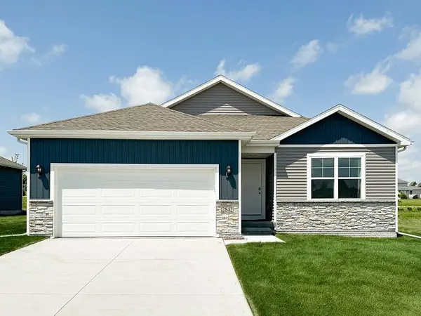 5911 NE Verona Drive, Ankeny, IA 50021