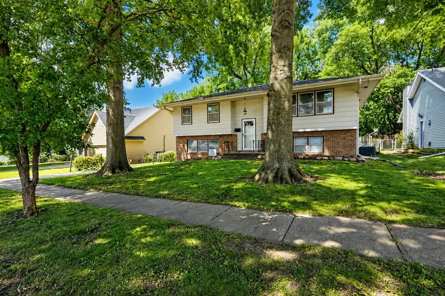 2114 47th Street, Des Moines, IA 50310 - #3