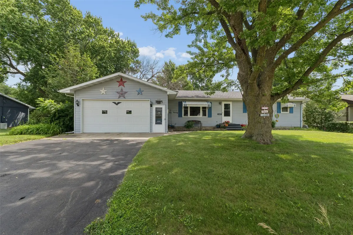 120 N 20th Street, Clear Lake, IA 50428 - #1