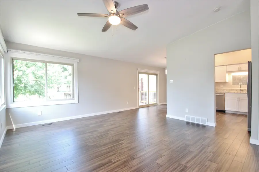 1062 Woodland Park Drive, West Des Moines, IA 50266 - #2