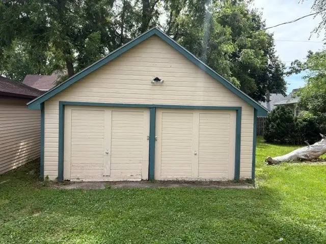 814 W 5th Street S, Newton, IA 50208 - #2