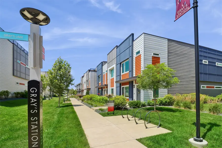 417 SW 12th Street, Des Moines, IA 50309 - #2