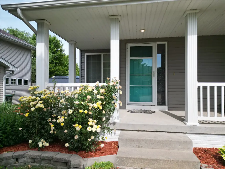 3608 Brook Run Drive, Des Moines, IA 50317 - #3