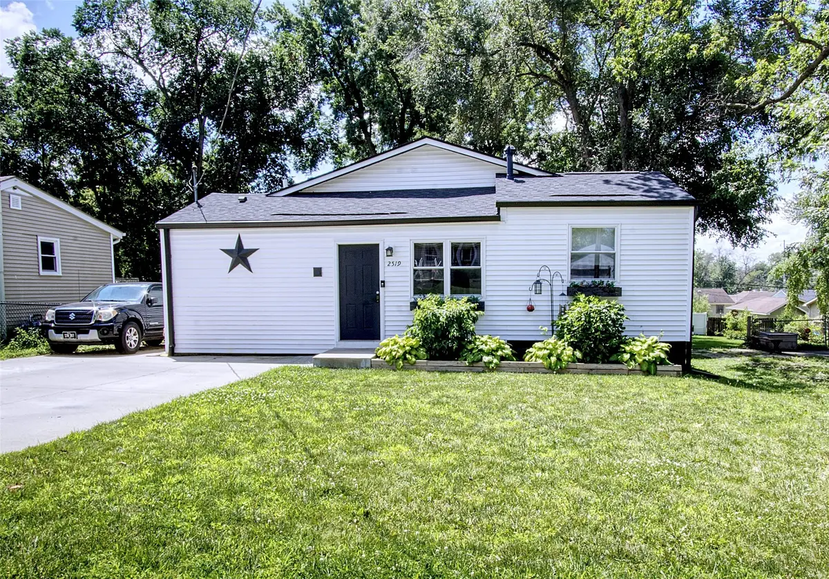 2519 Morton Avenue, Des Moines, IA 50317 - #1