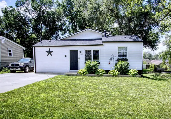 2519 Morton Avenue, Des Moines, IA 50317