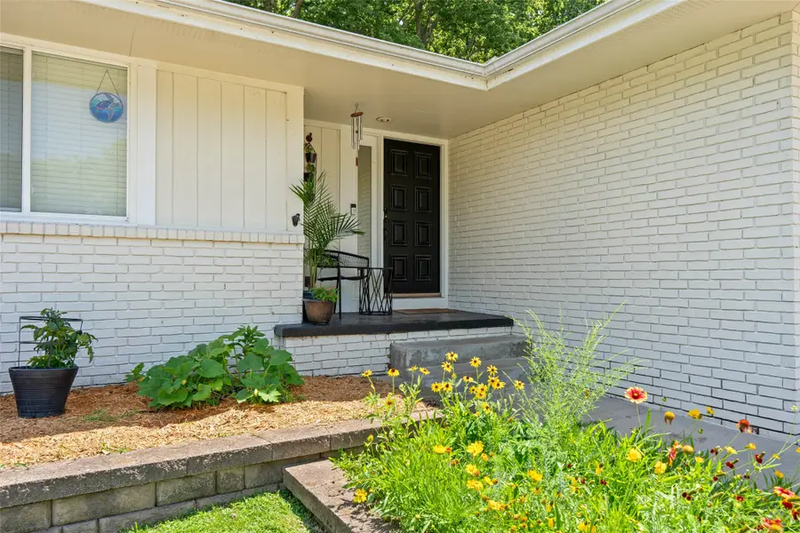 1795 NW 99th Court, Clive, IA 50325 - #3