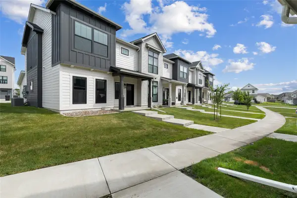 2717 SW 23rd Lane, Ankeny, IA 50023