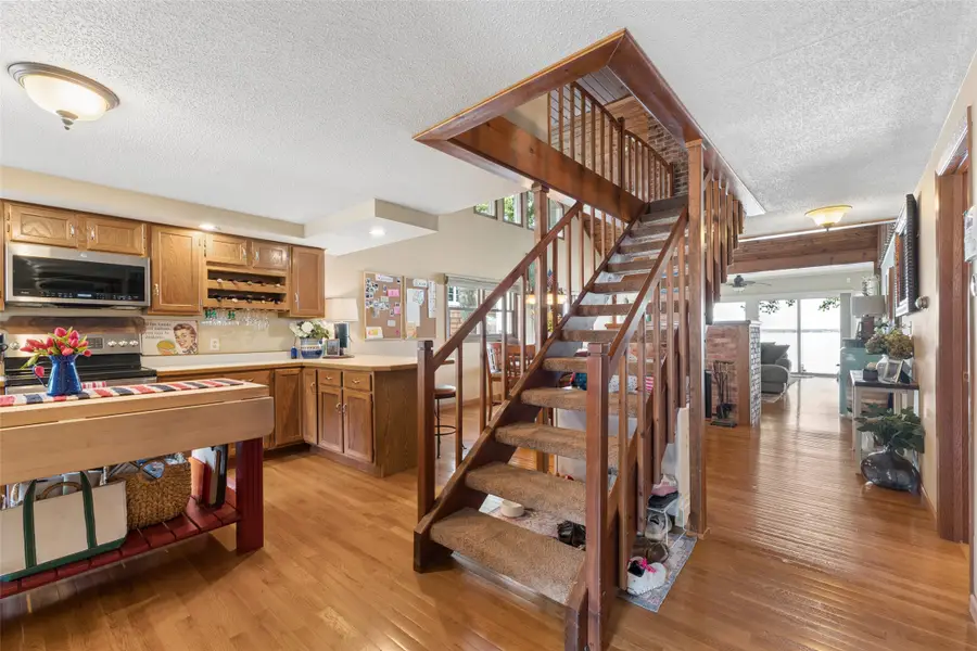5318 Lakeview Drive, Clear Lake, IA 50428 - #3