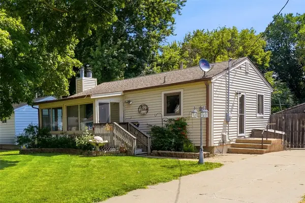 1309 E 28th Street, Des Moines, IA 50317