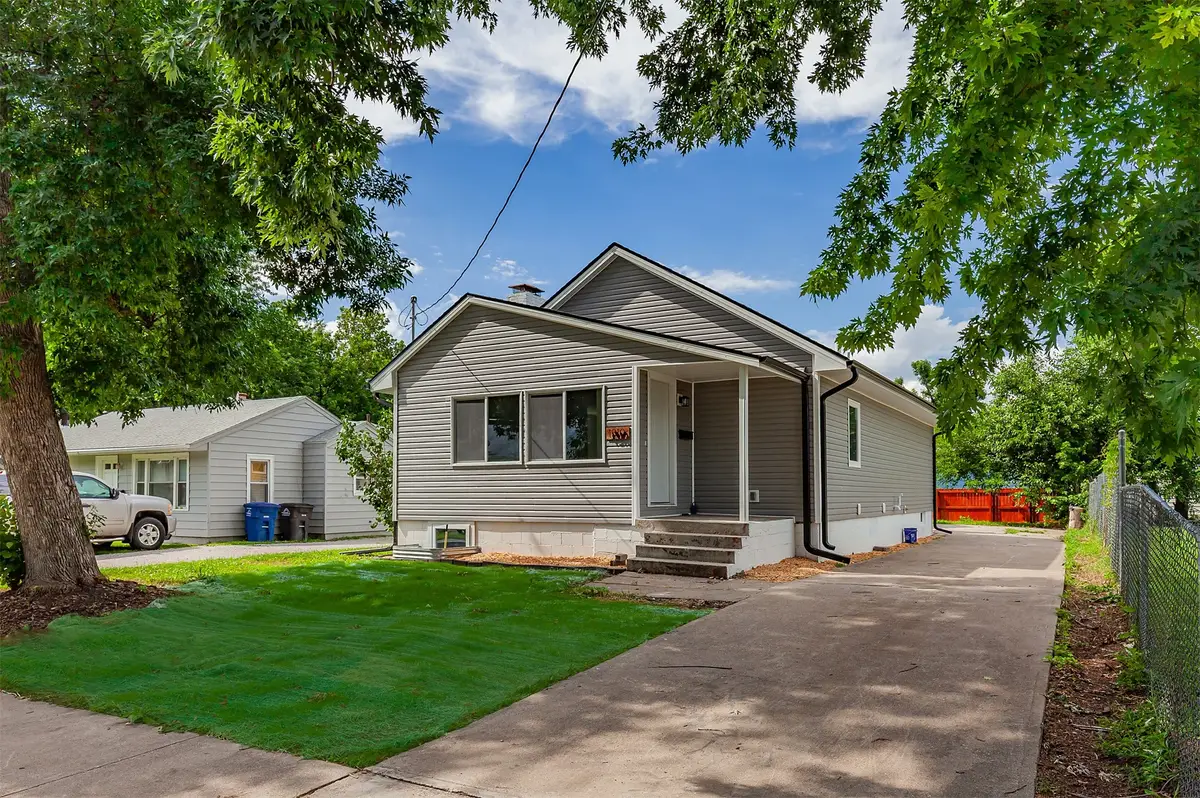 1310 E Ovid Avenue, Des Moines, IA 50316 - #1