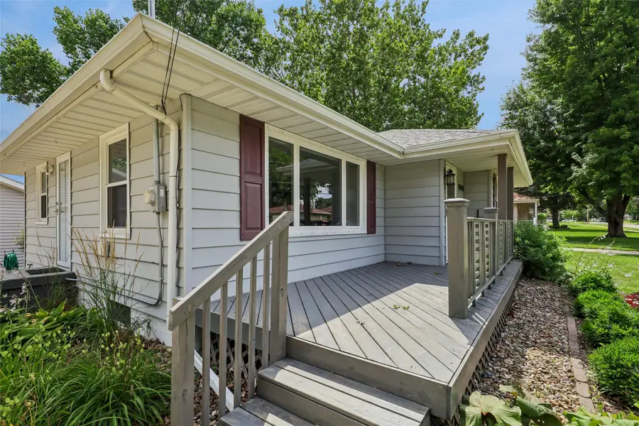 3506 Lindlavista Way, Des Moines, IA 50310 - #3