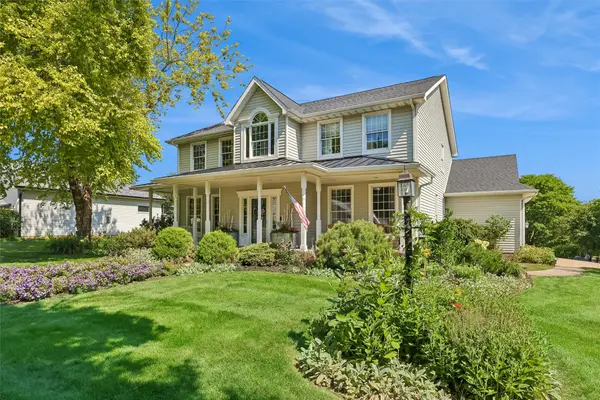 8507 Newbury Court, Johnston, IA 50131