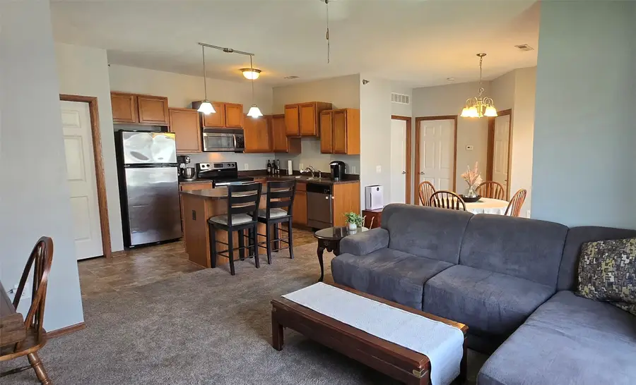 6030 Bremen Court #16, Johnston, IA 50131 - #2