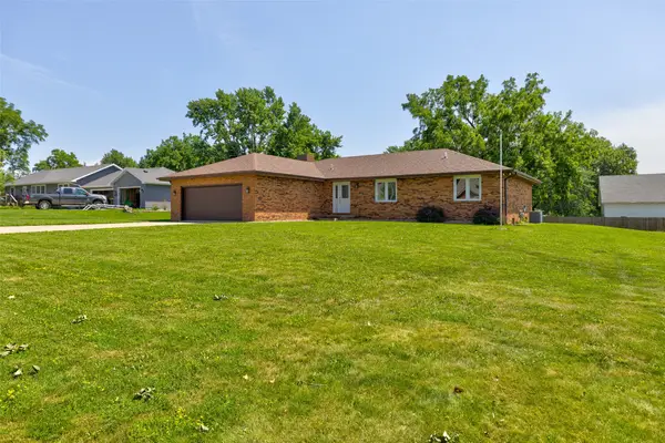 645 7th Street, Waukee, IA 50263