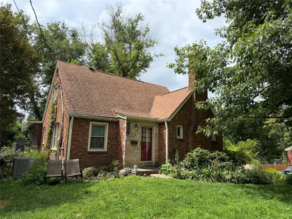 1612 Highview Drive, Des Moines, IA 50315