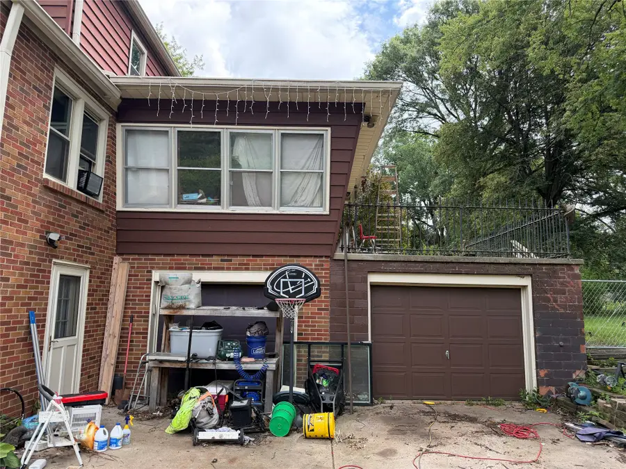 1612 Highview Drive, Des Moines, IA 50315 - #3