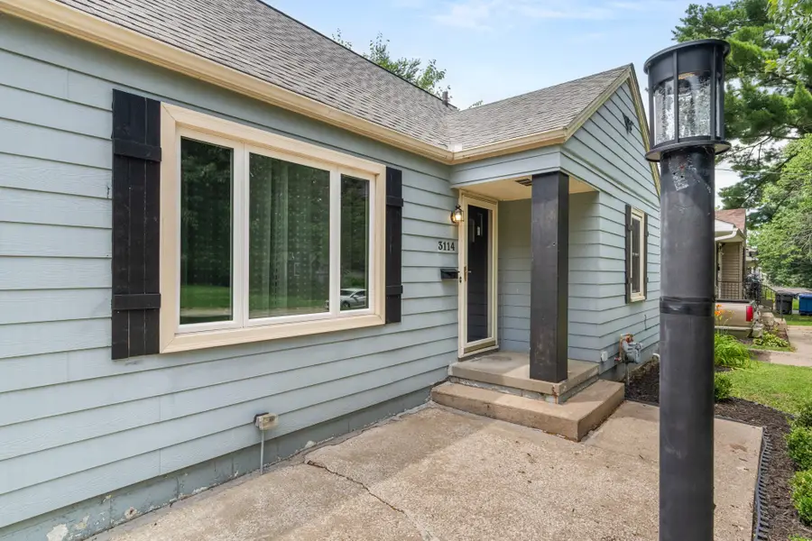 3114 48th Place, Des Moines, IA 50310 - #3