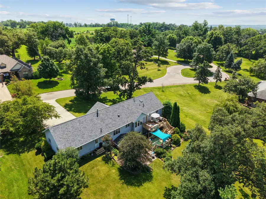 1032 Oakland Drive, Tama, IA 52339 - #2
