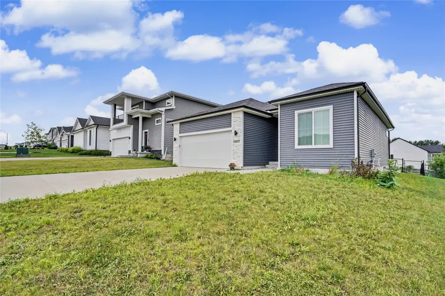 15332 Deerview Drive, Urbandale, IA 50323 - #3