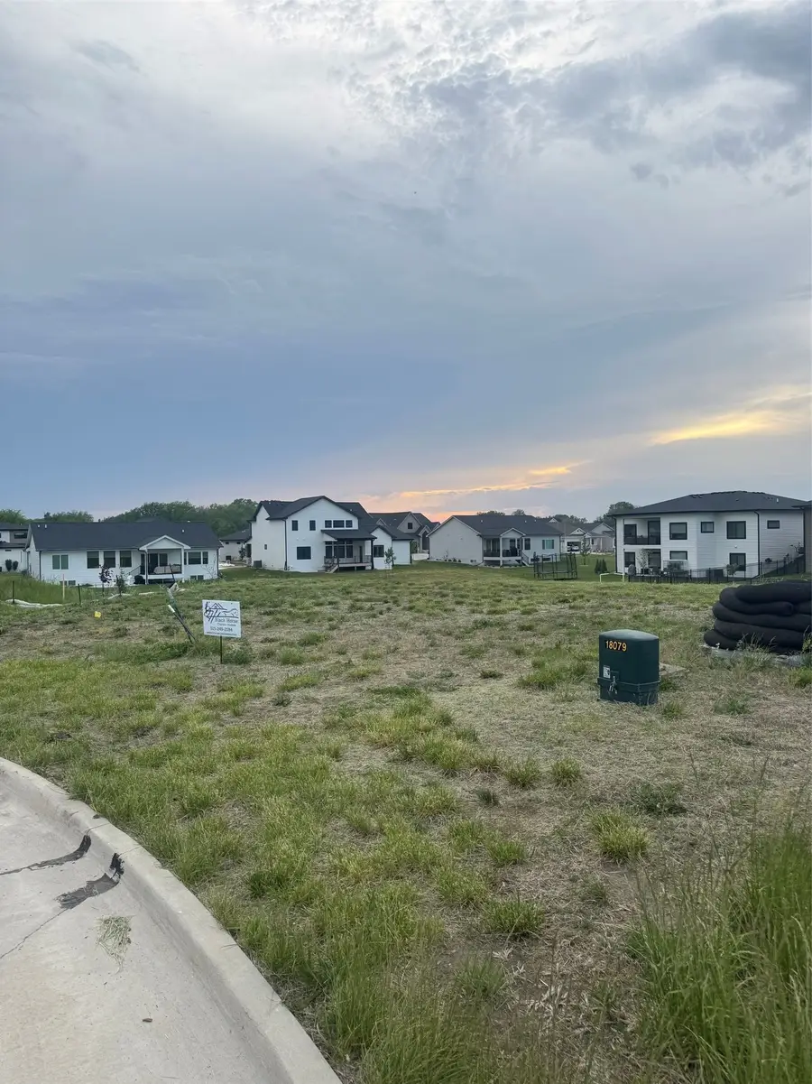 18079 Hammontree Circle, Clive, IA 50325 - #3