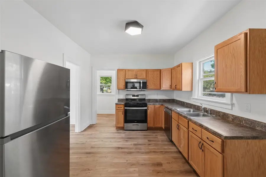 815 Elm Avenue, Story City, IA 50248 - #3