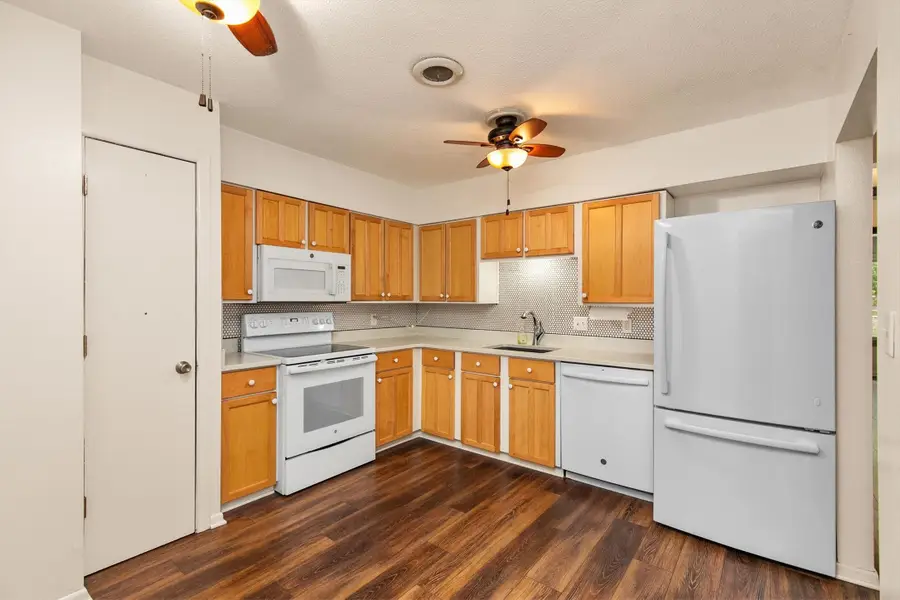 4225 Grand Avenue #9, Des Moines, IA 50312 - #2