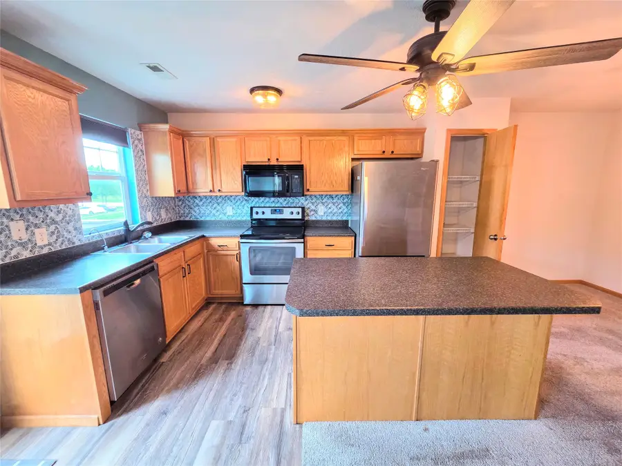 4810 NE Grove Lane, Ankeny, IA 50021 - #3
