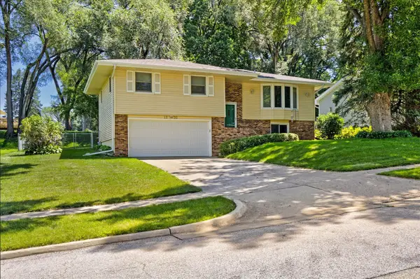 1233 31st Street, West Des Moines, IA 50266