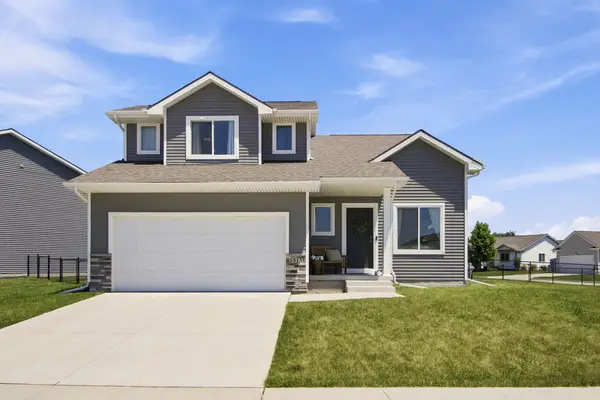 3315 Locust Street Sw, Bondurant, IA 50035