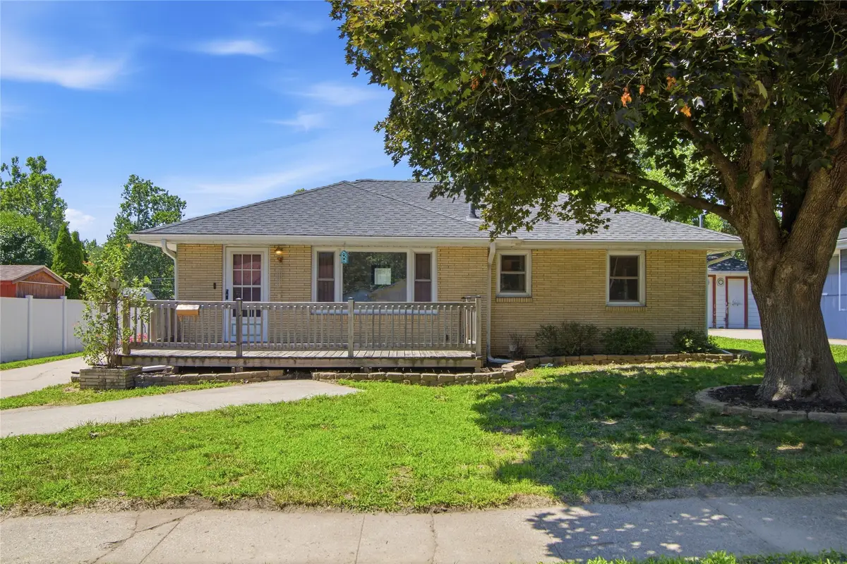 1912 E 28th Street, Des Moines, IA 50317 - #1