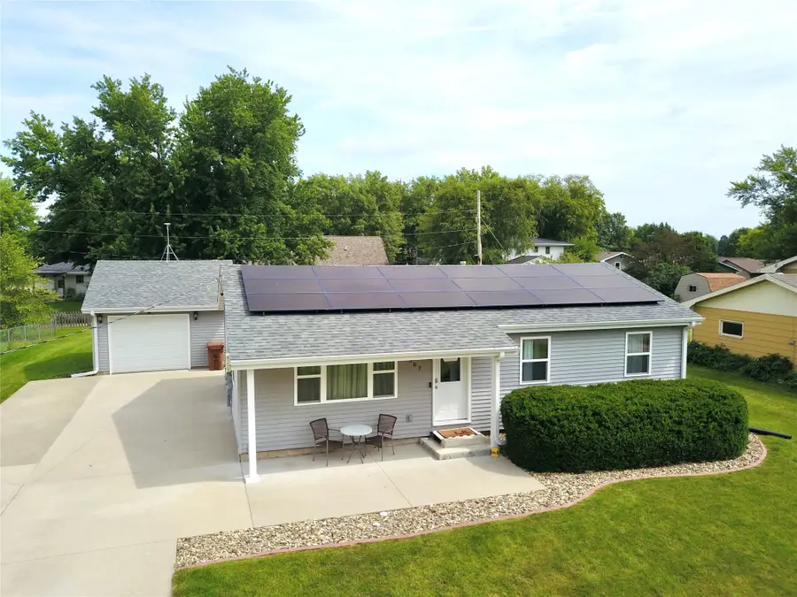 507 12th Avenue, Grinnell, IA 50112 - #2